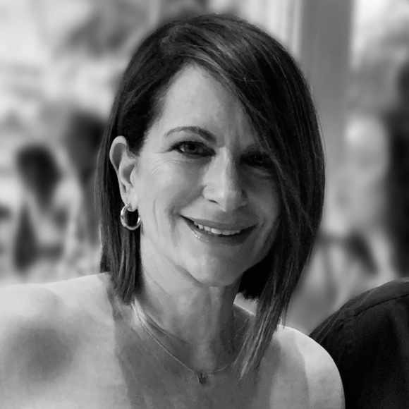 Meet your Posher, Ellen - Picture 1 of 1